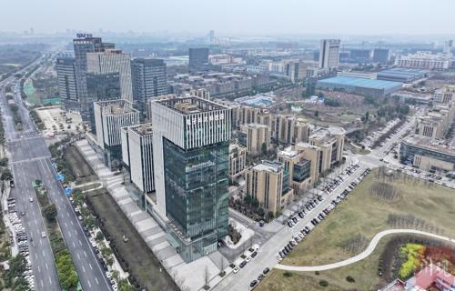 美的方洪波展望2024年营收破4000亿机器人与自动化板块收入超300亿
